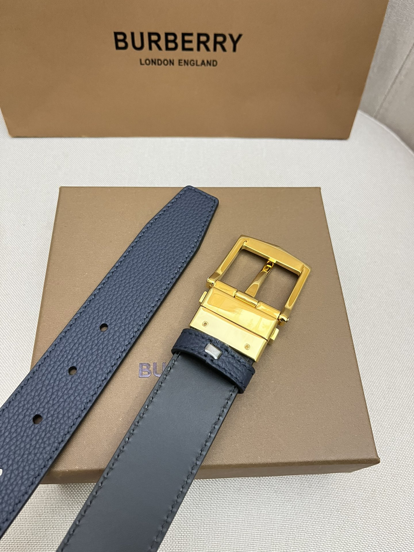 Burberry belt
