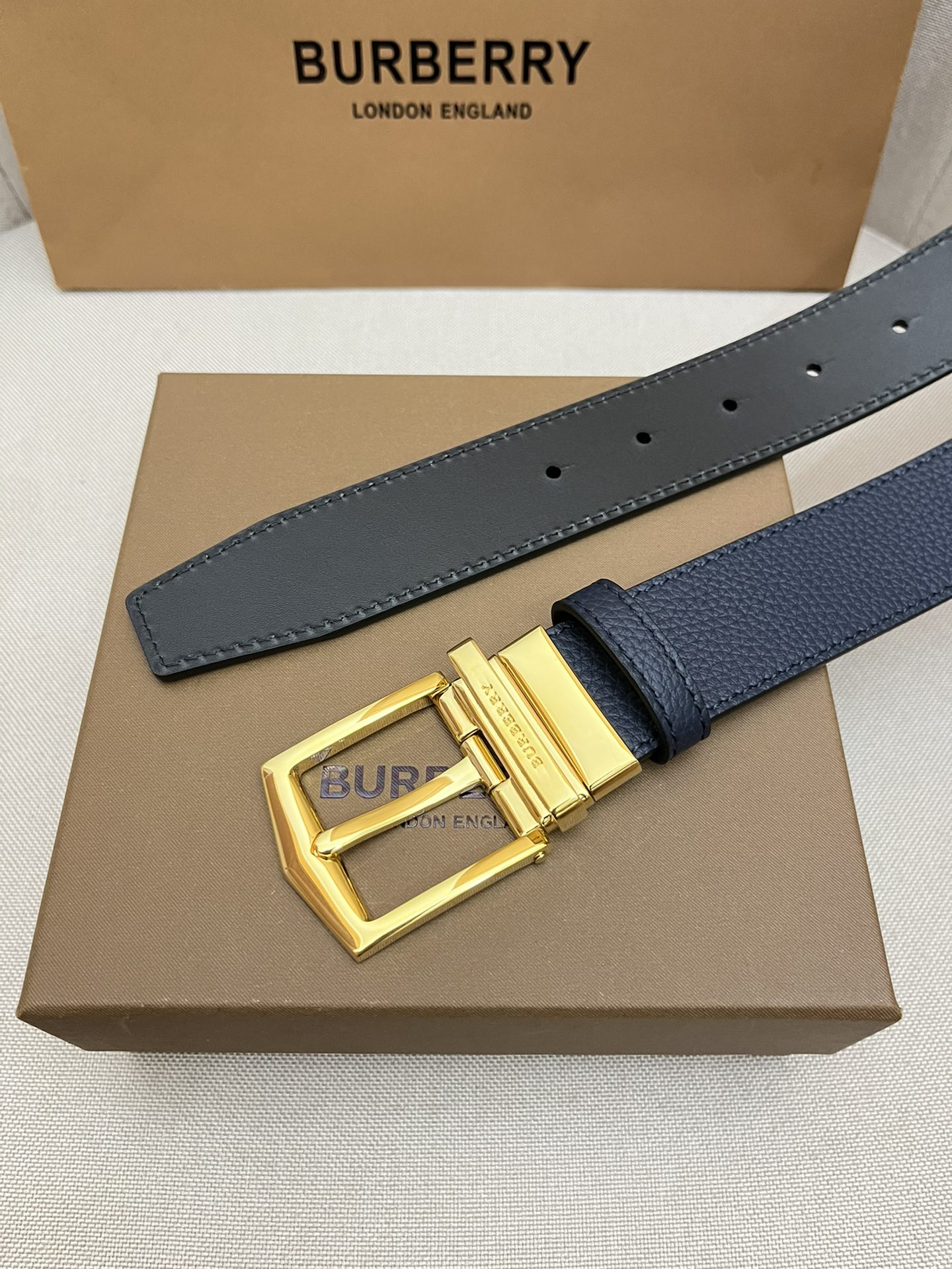 Burberry belt