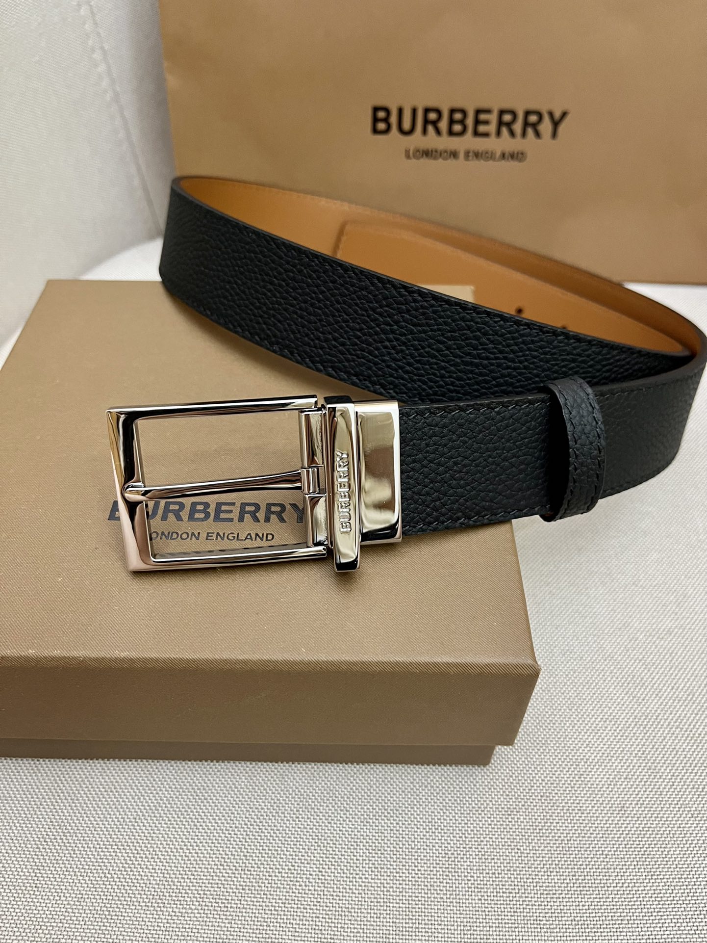 Burberry belt
