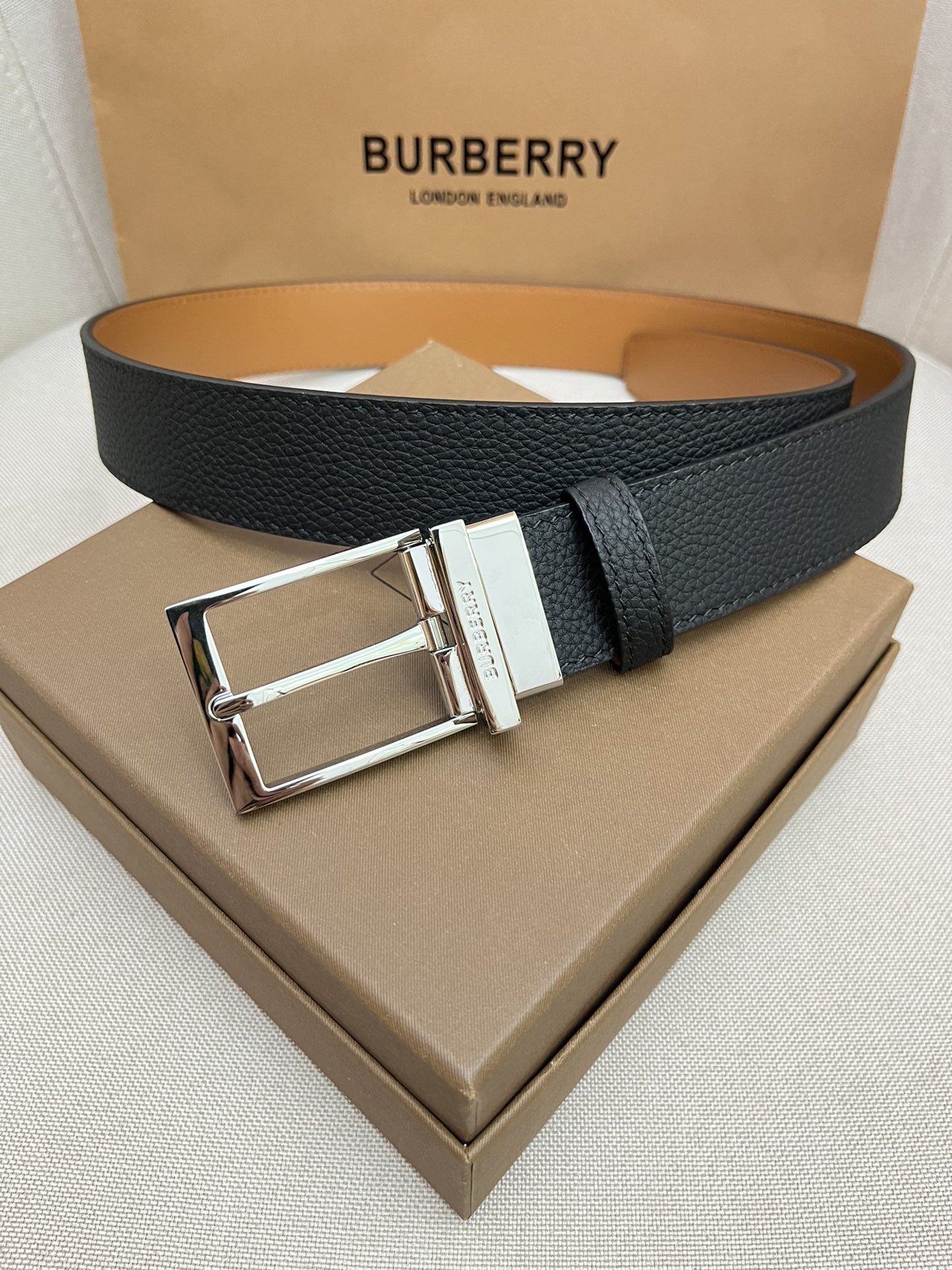 Burberry belt