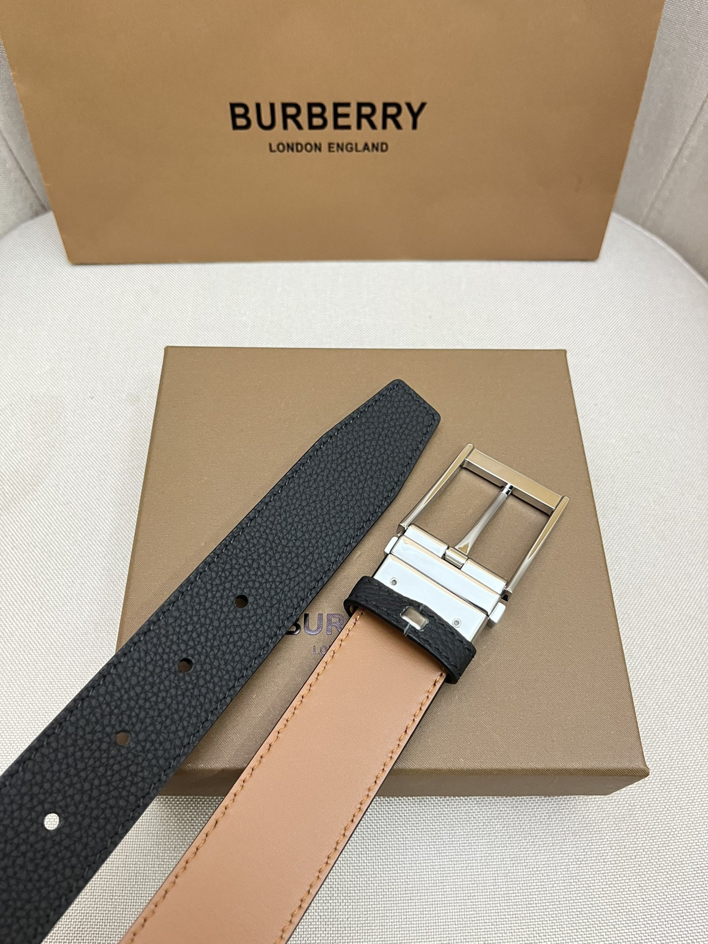 Burberry belt