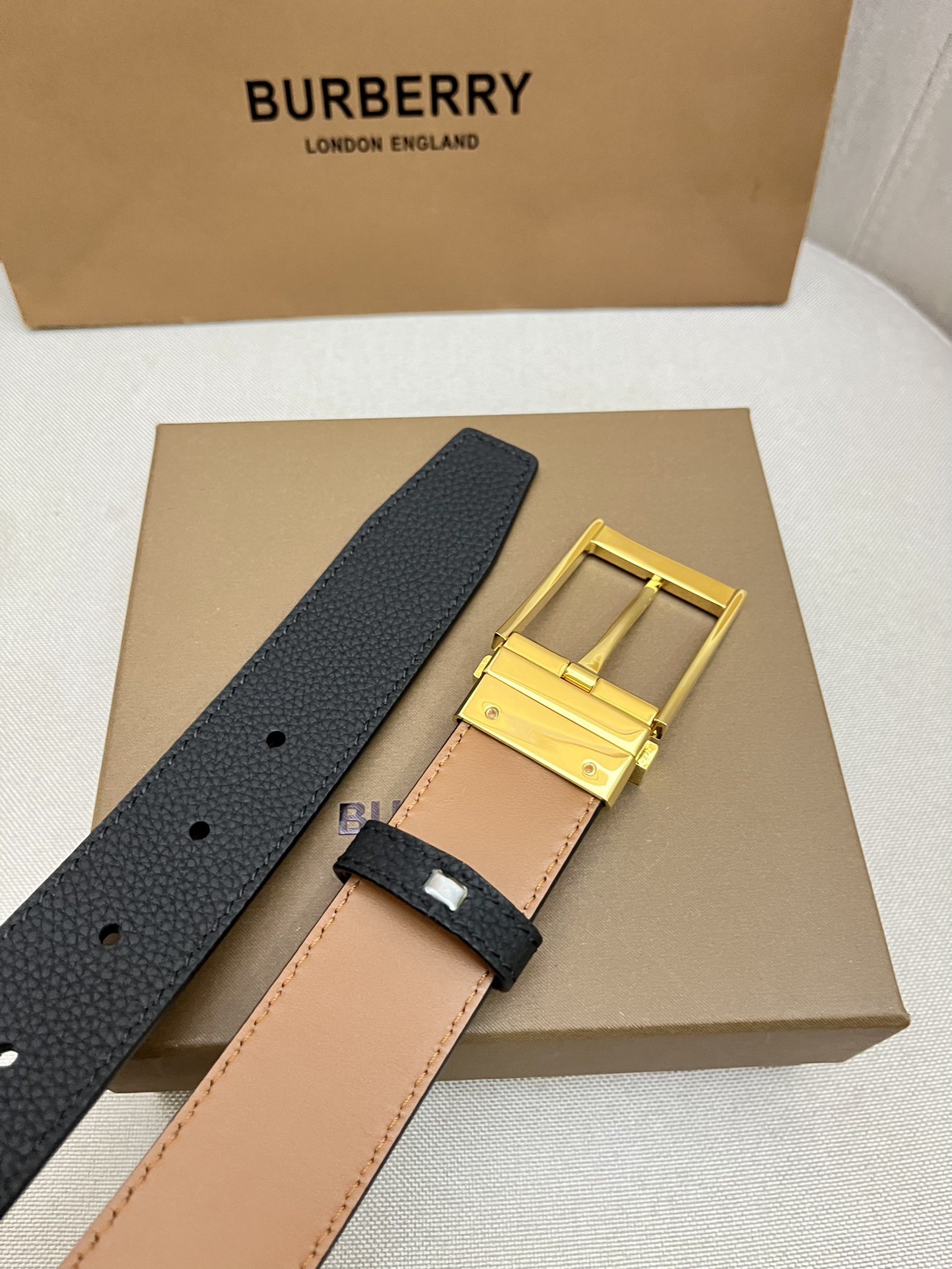 Burberry belt