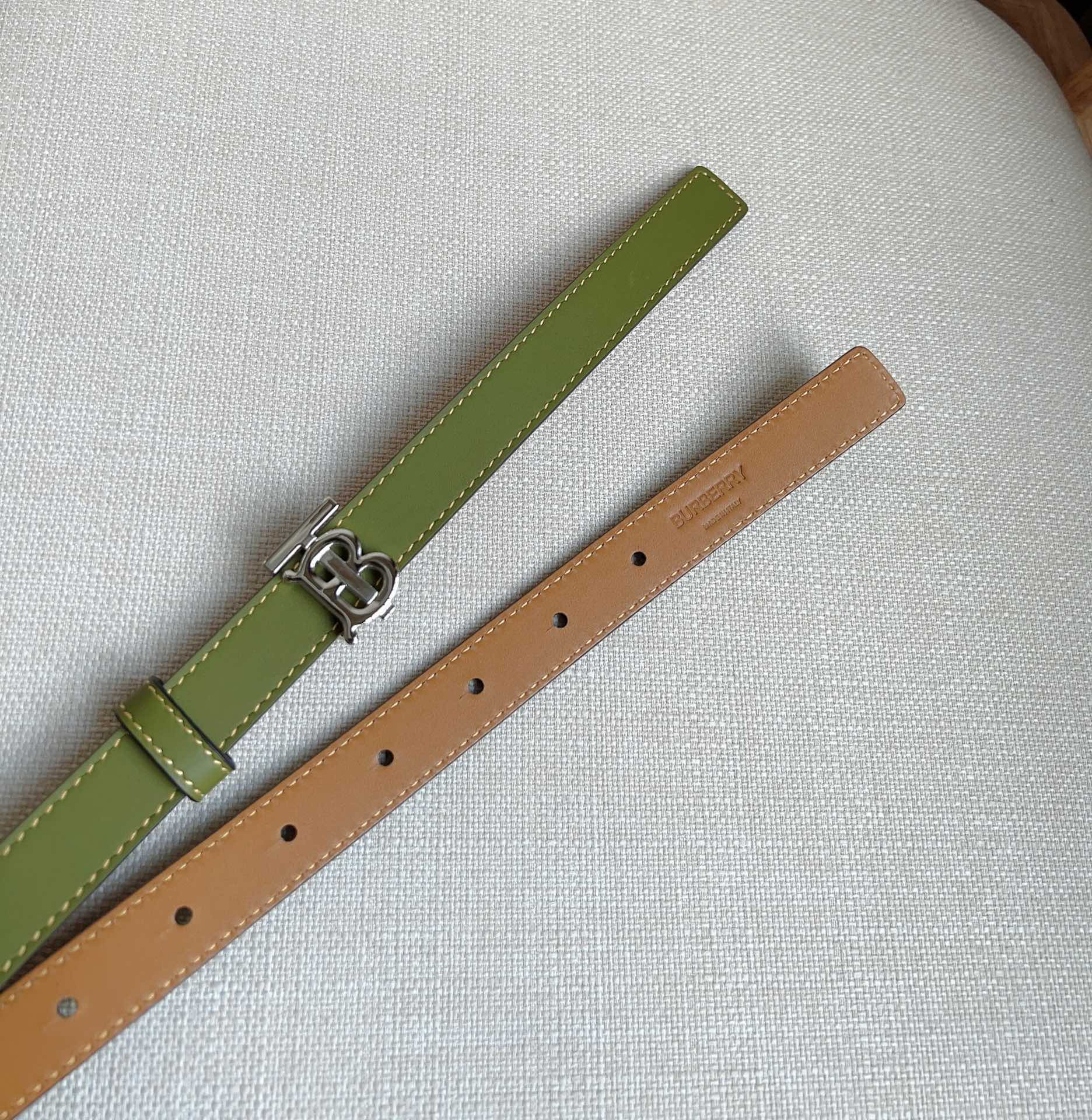 Burberry belt