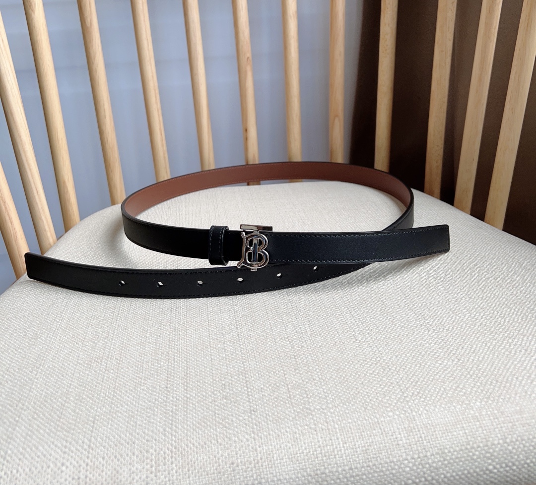 Burberry belt