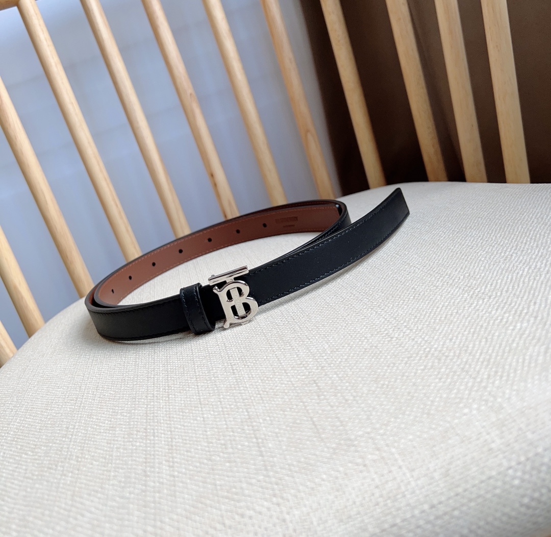 Burberry belt
