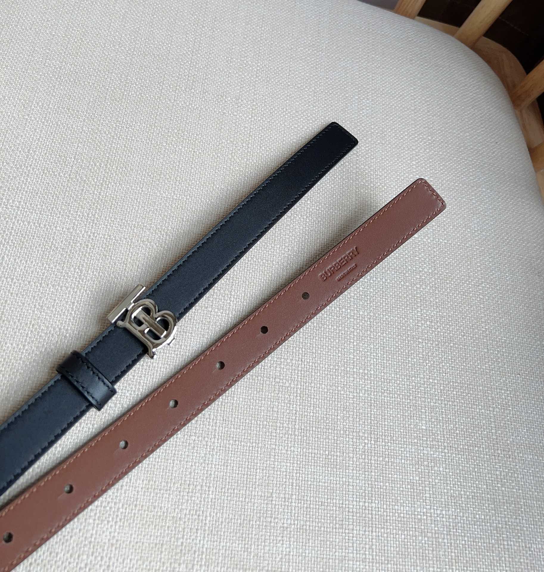 Burberry belt