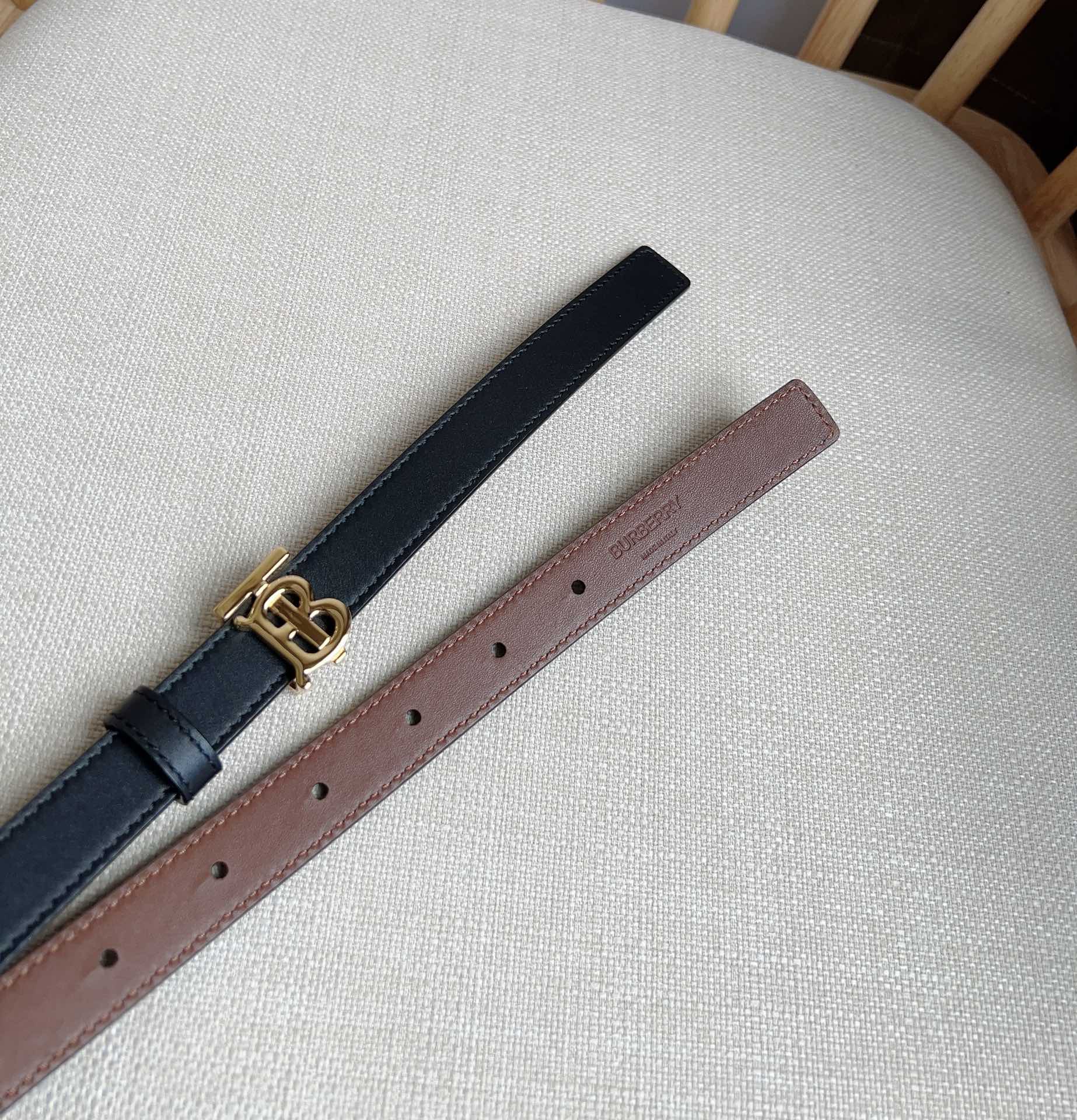 Burberry belt