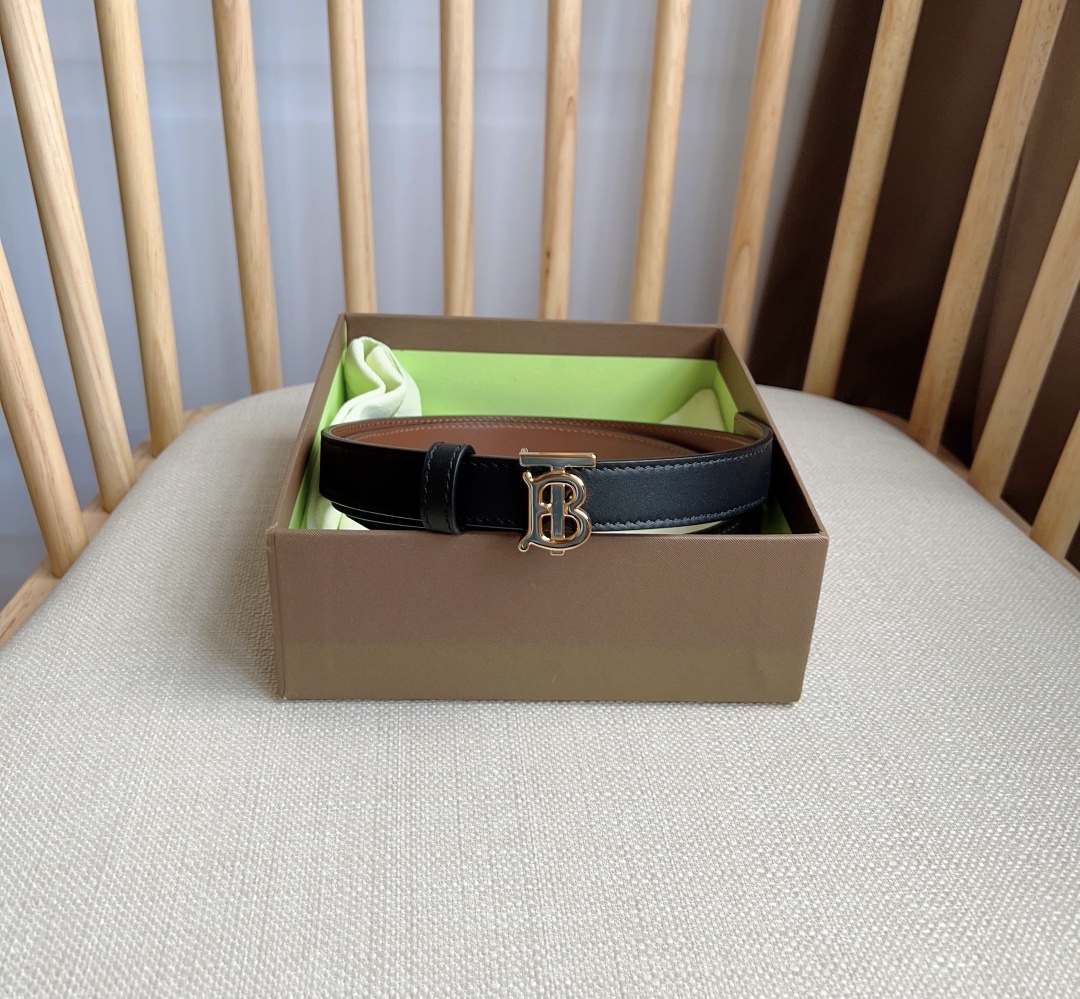 Burberry belt