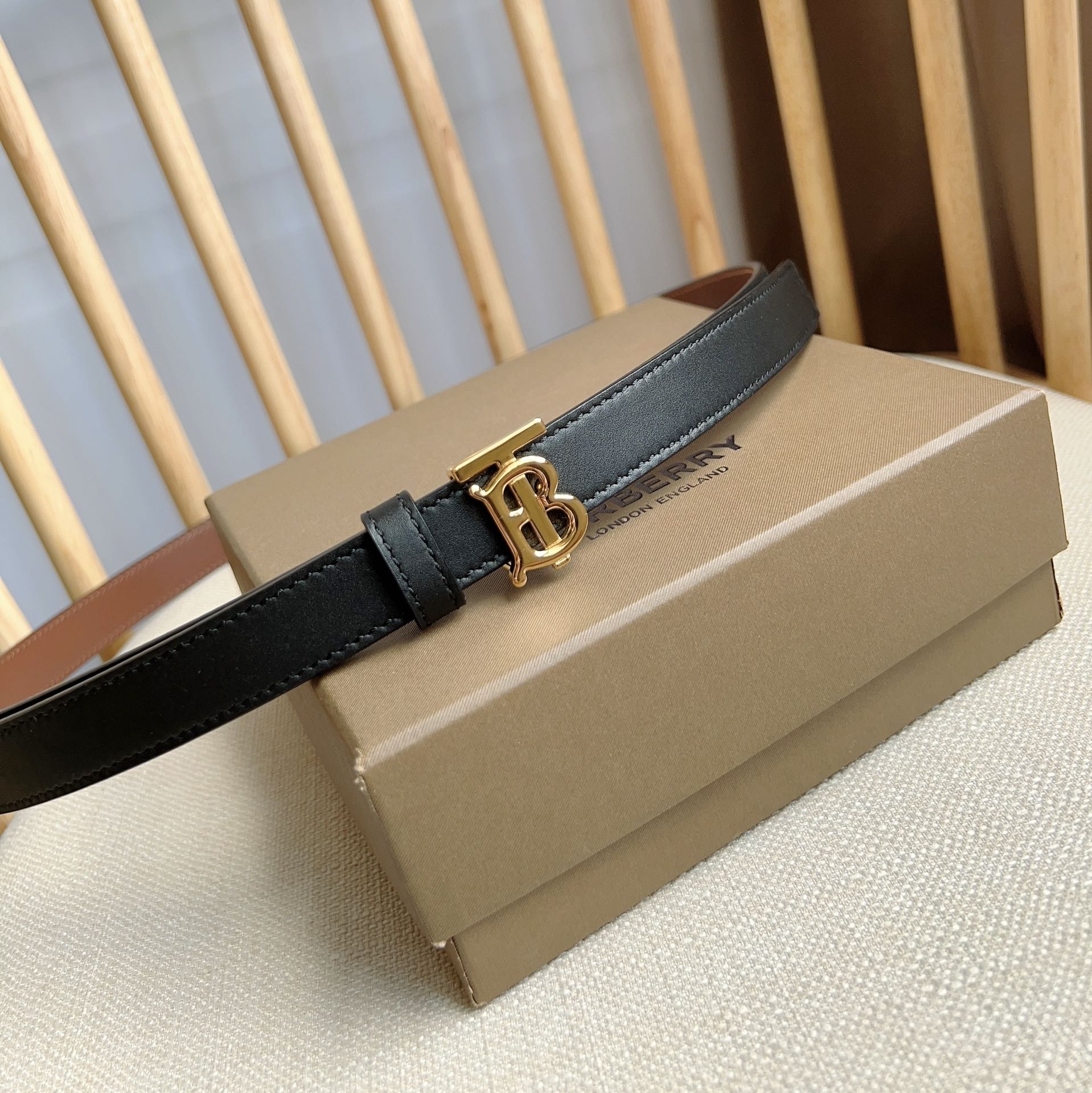 Burberry belt