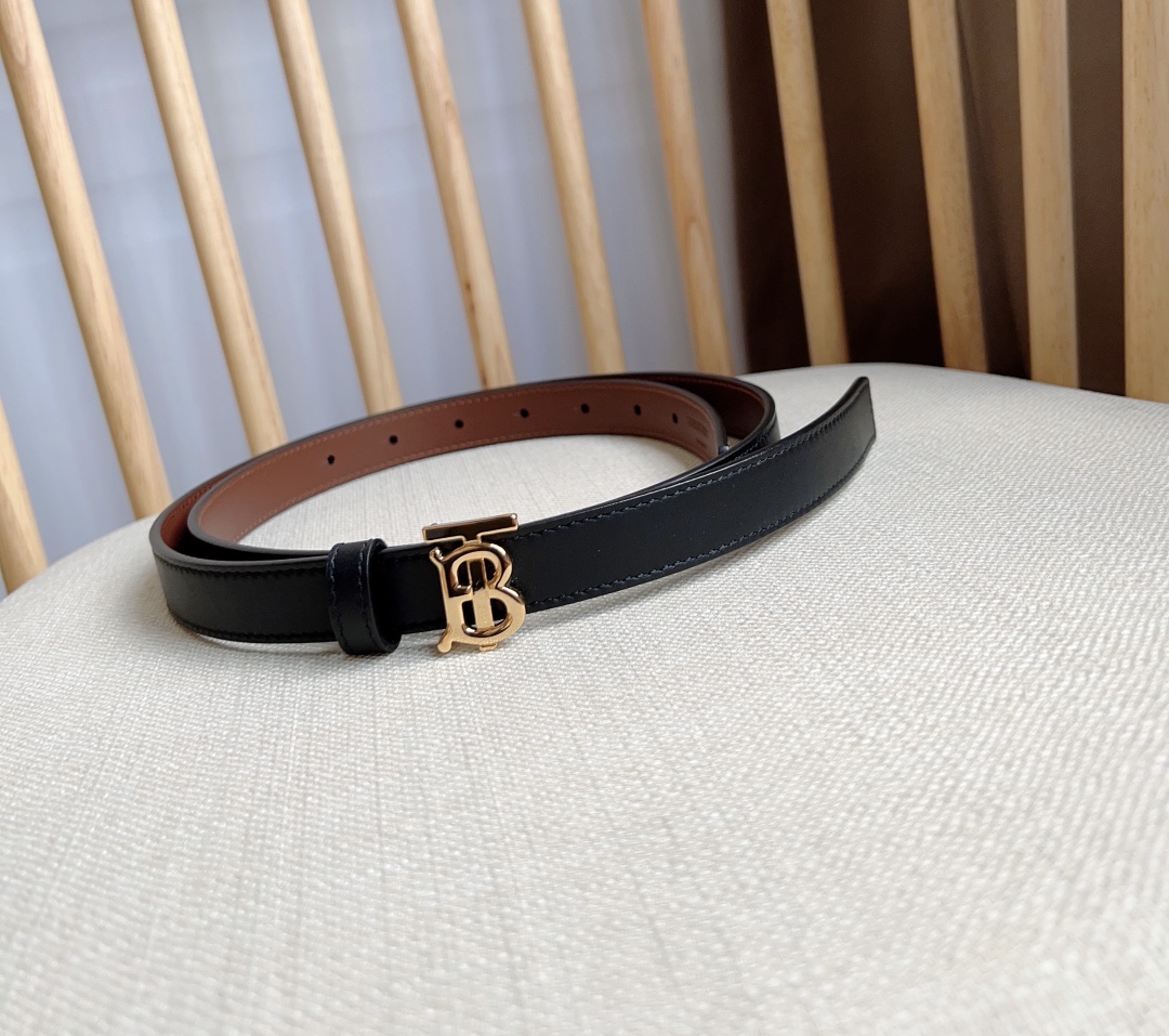 Burberry belt