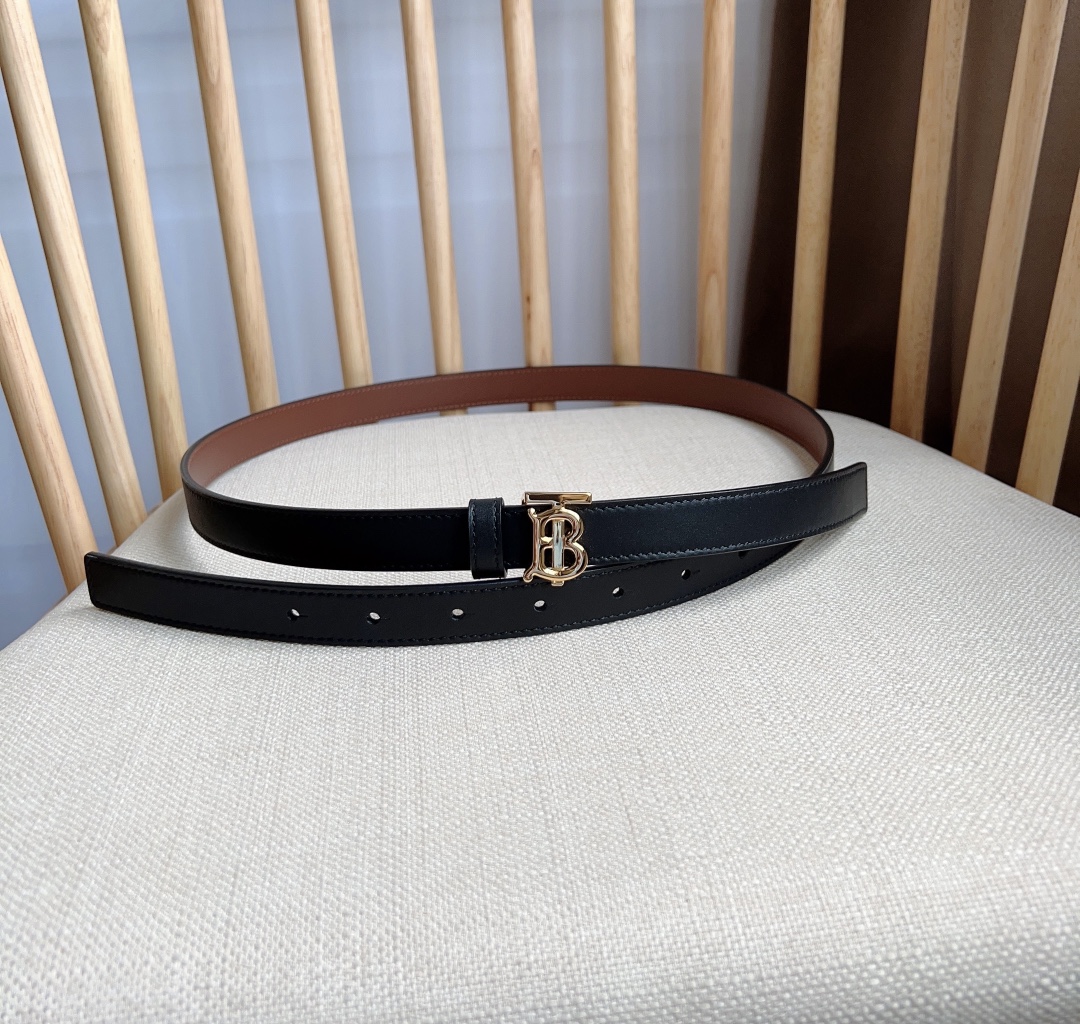 Burberry belt