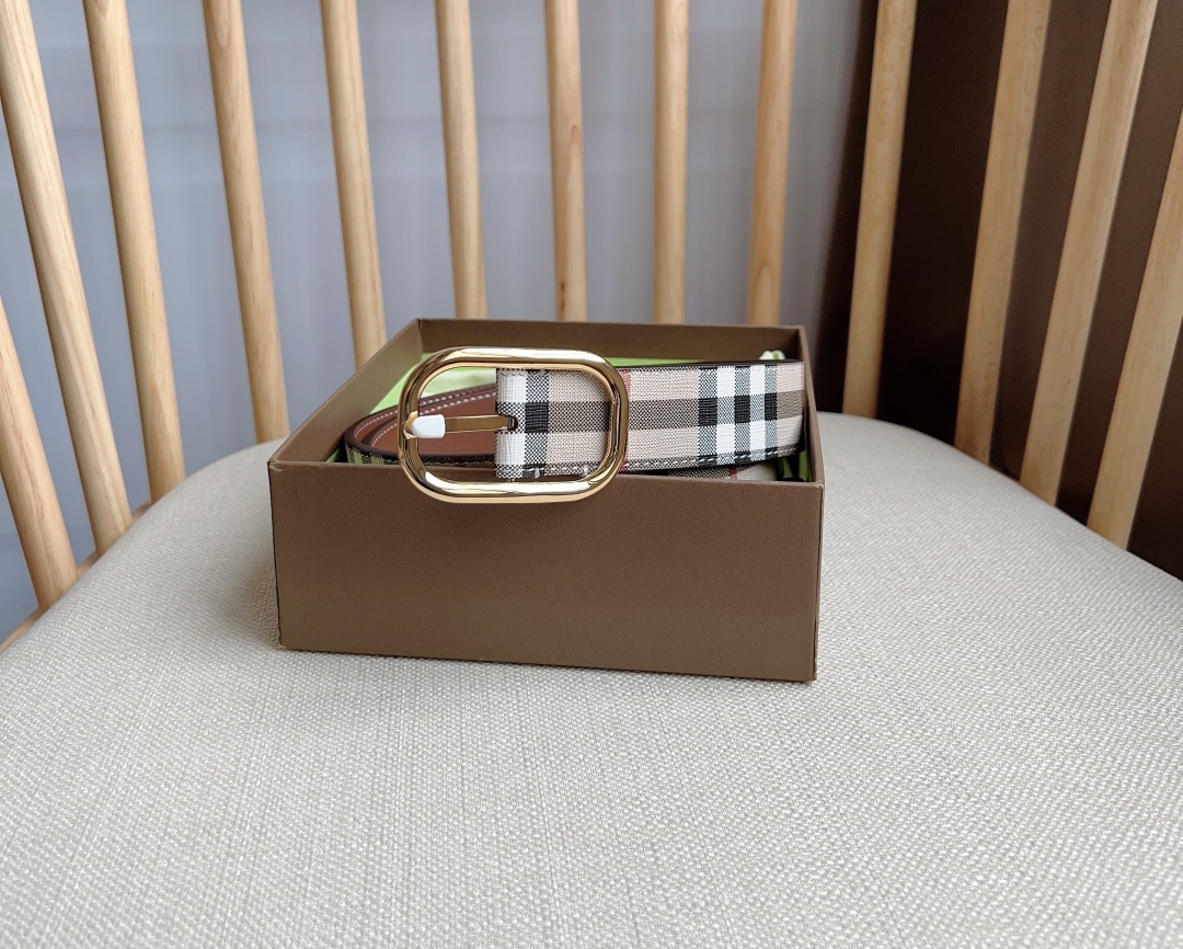 Burberry belt