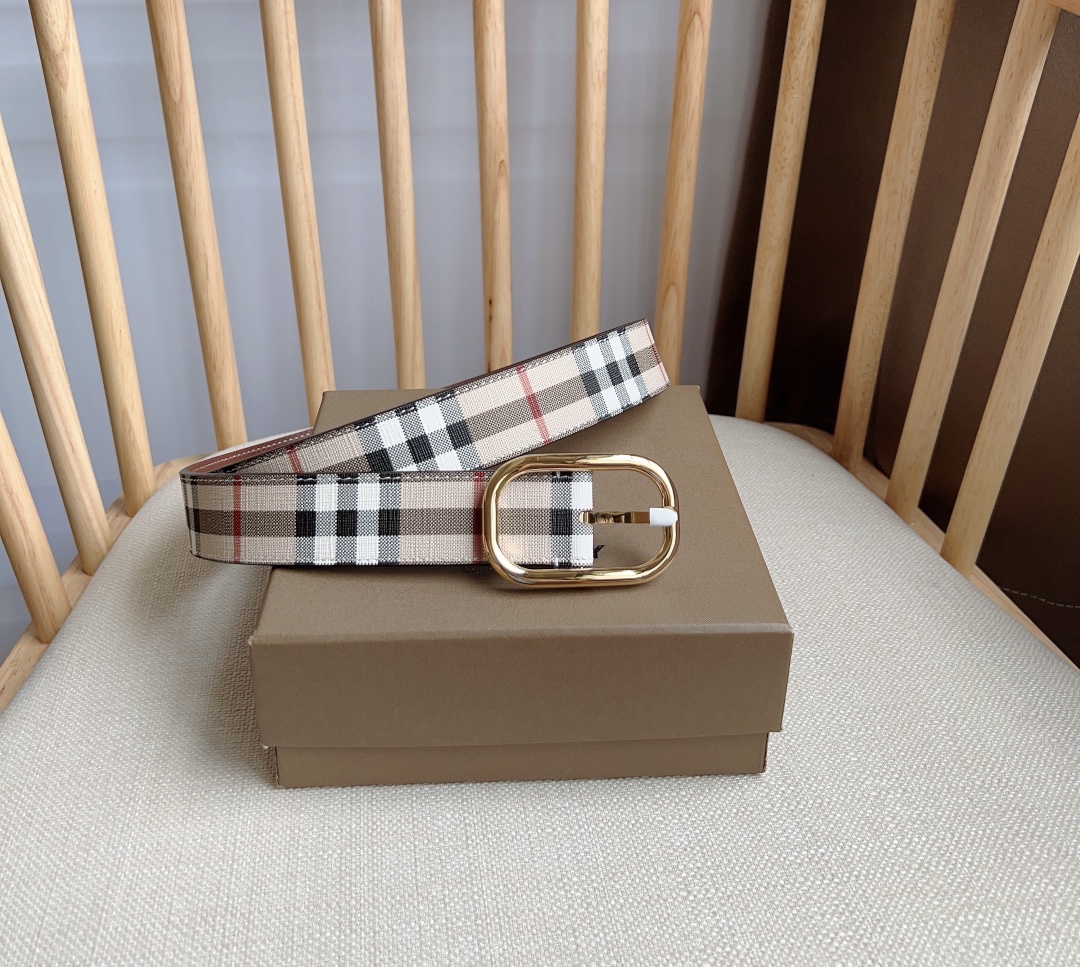 Burberry belt