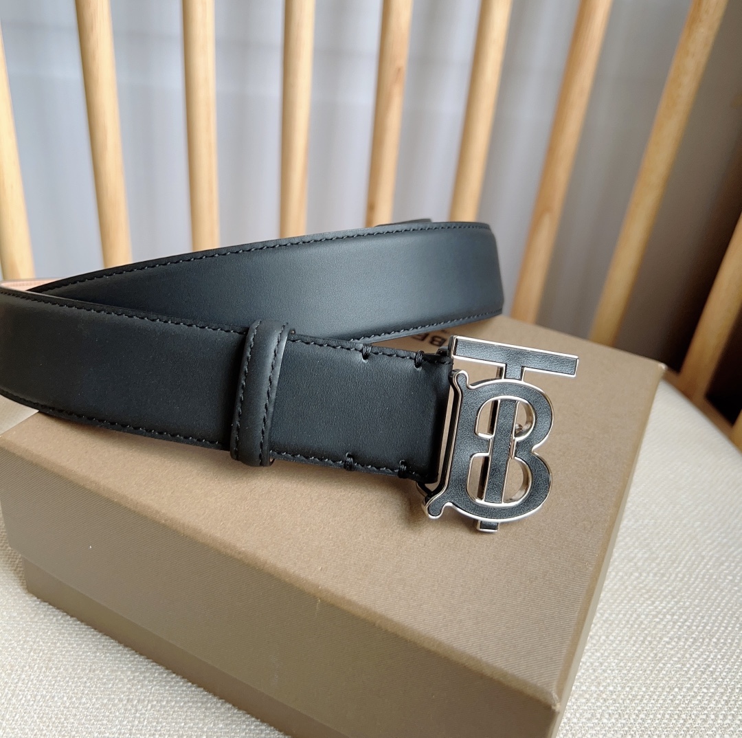 Burberry belt