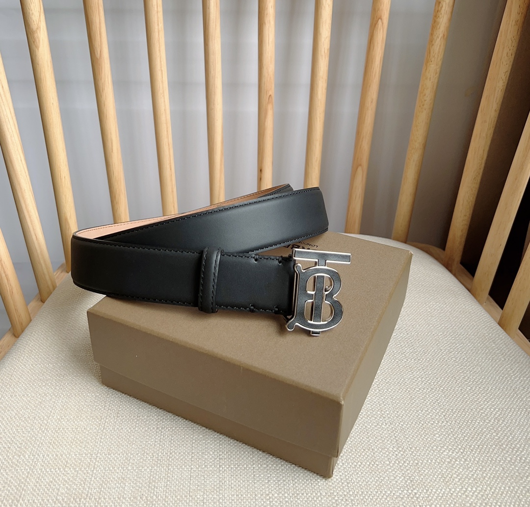 Burberry belt