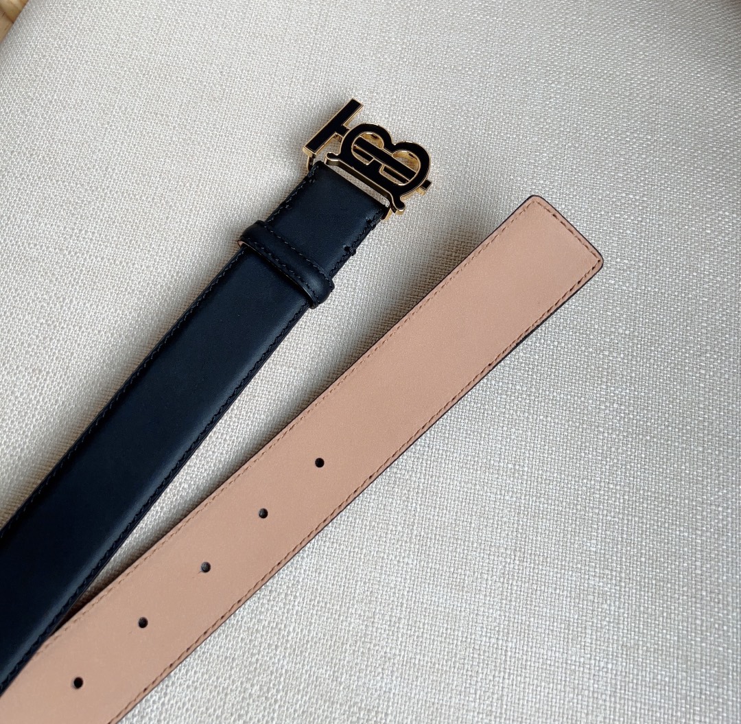 Burberry belt