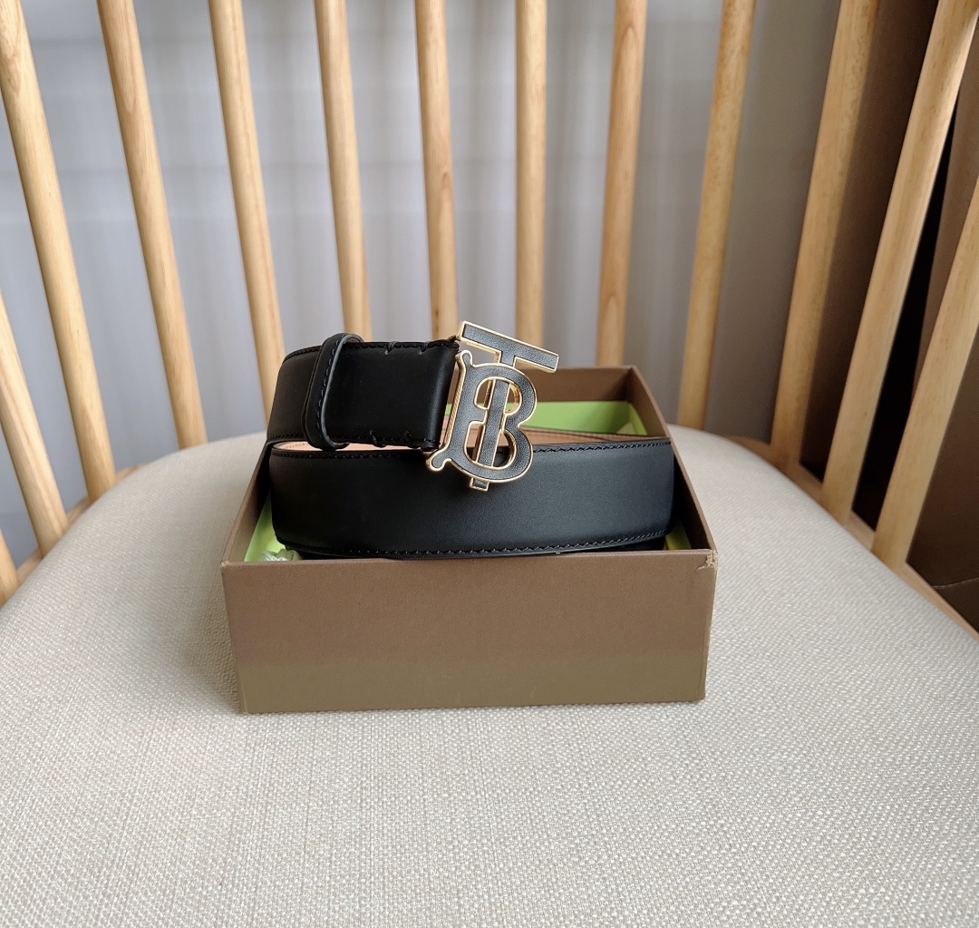 Burberry belt