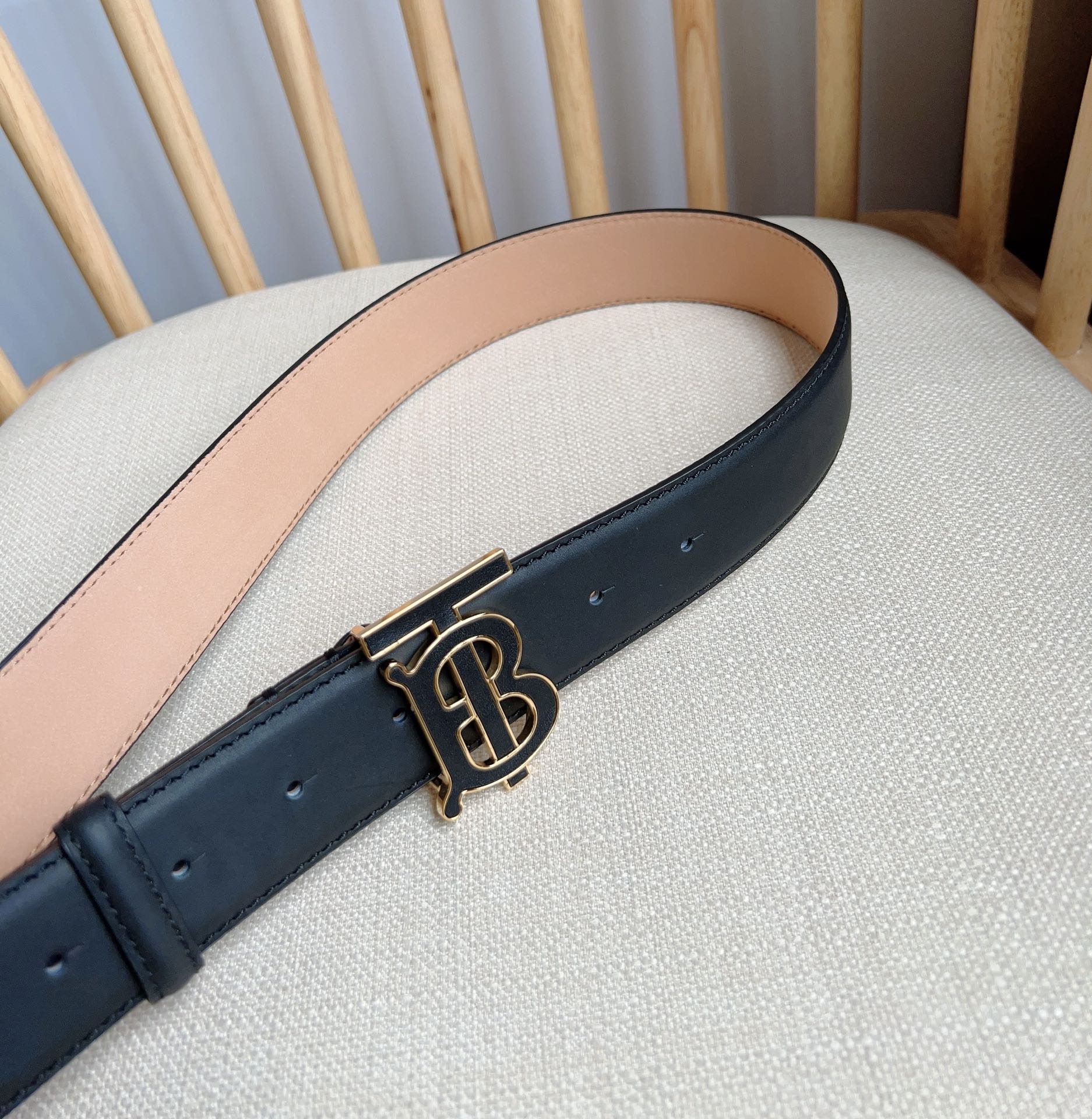 Burberry belt