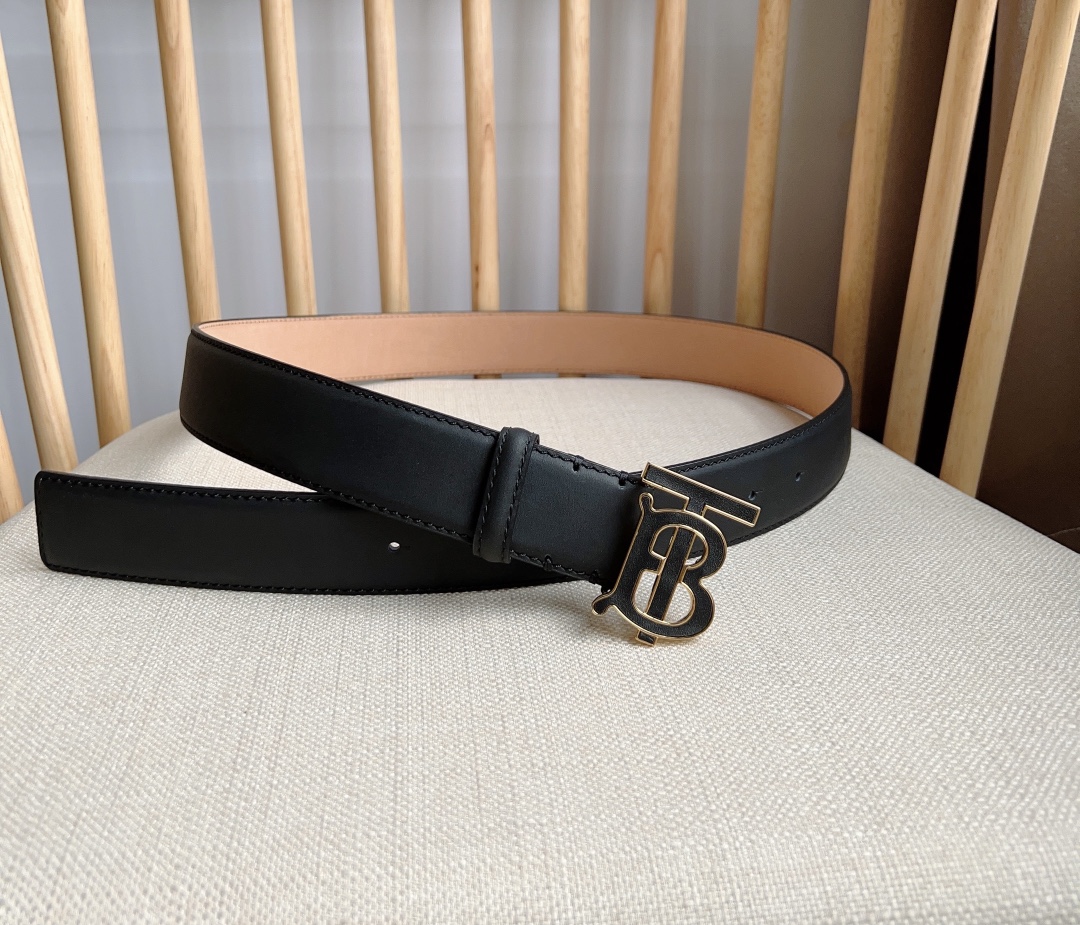 Burberry belt