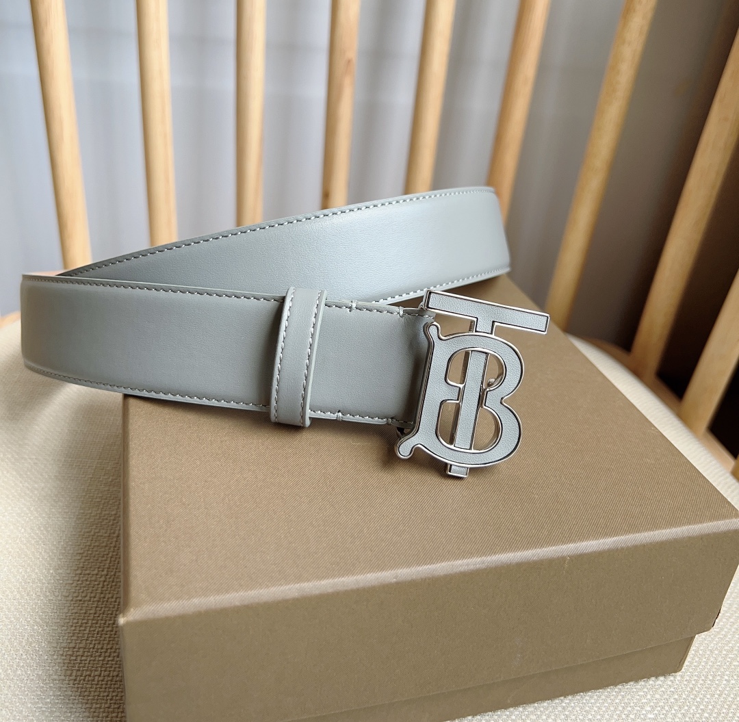 Burberry belt