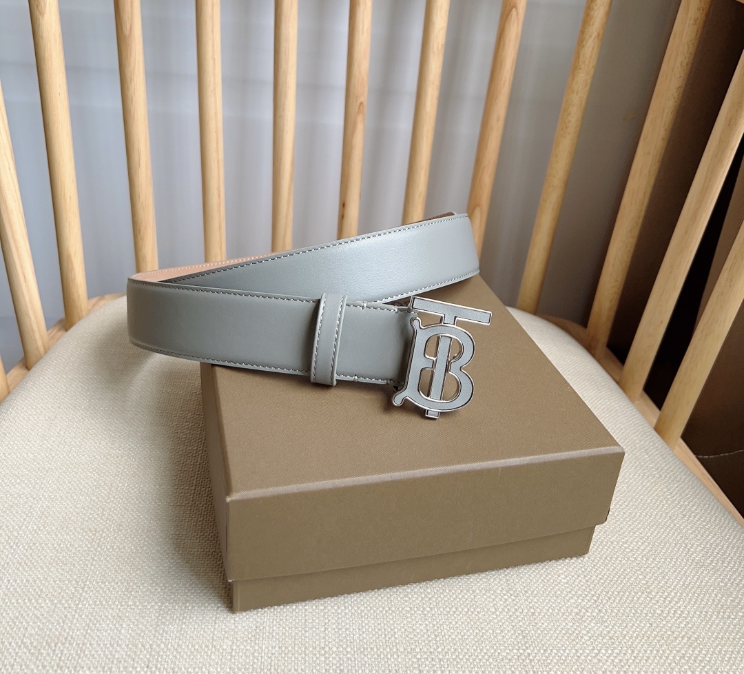 Burberry belt