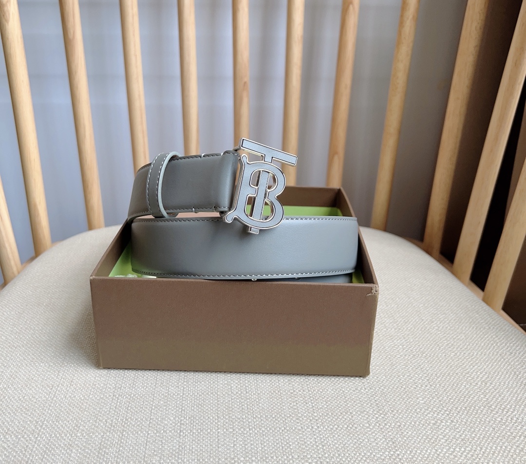Burberry belt