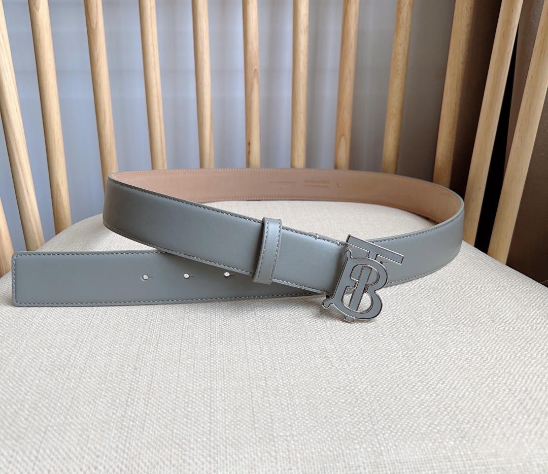 Burberry belt