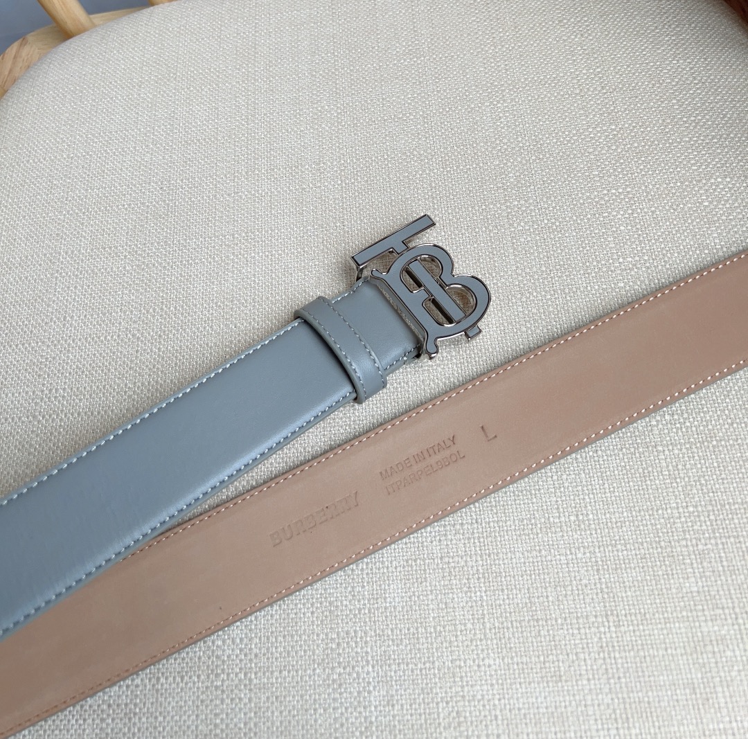 Burberry belt