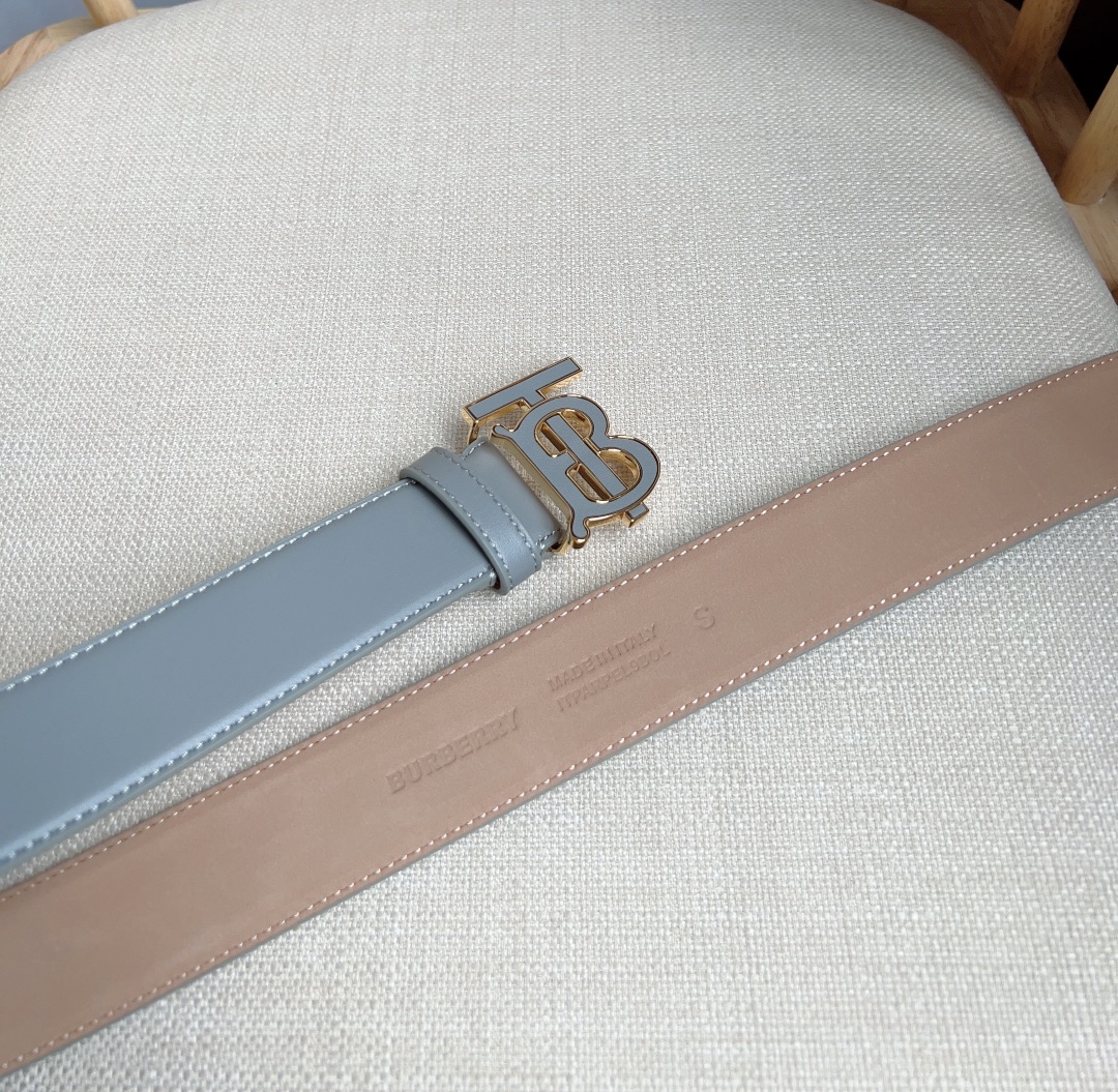 Burberry belt