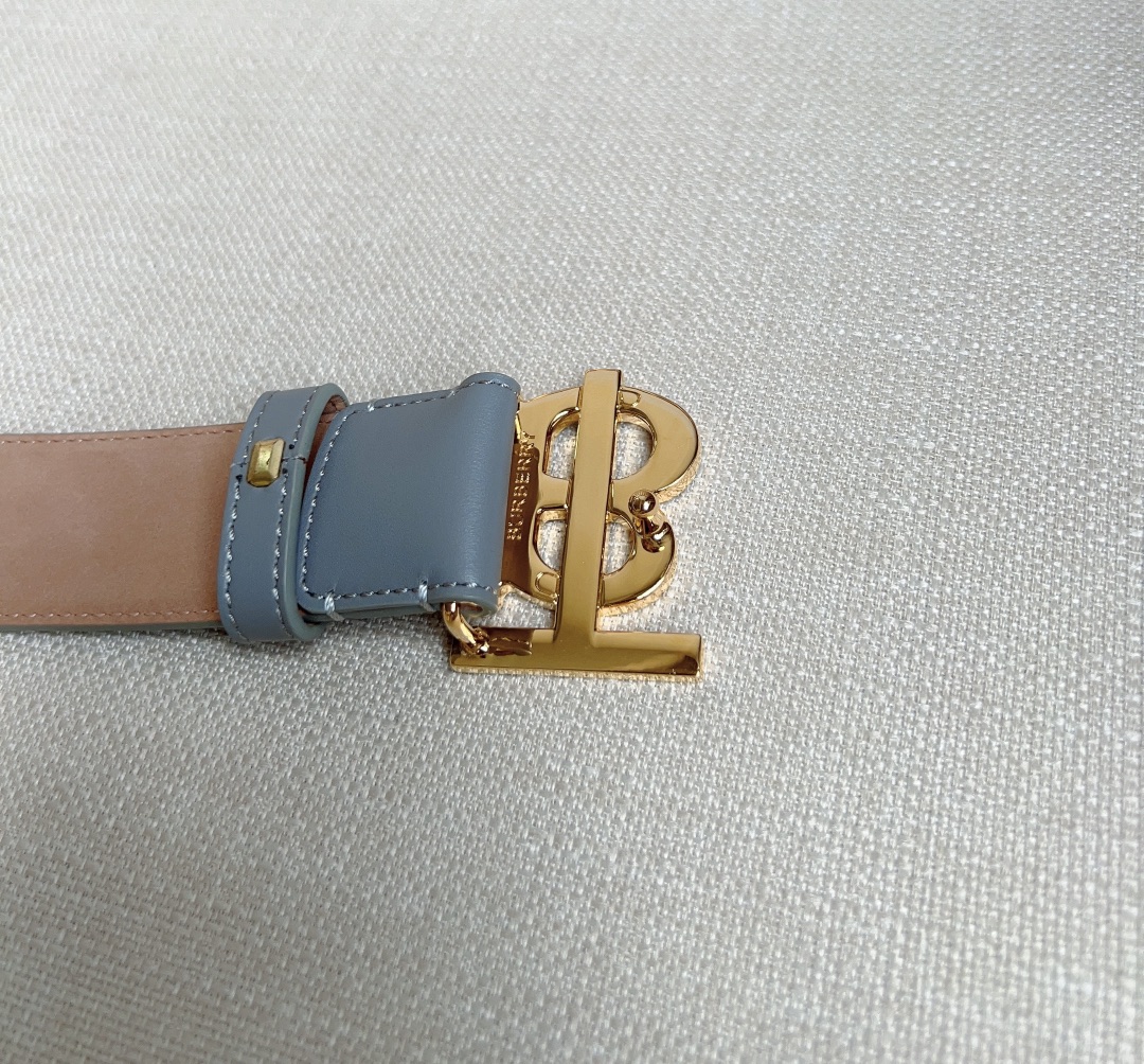 Burberry belt