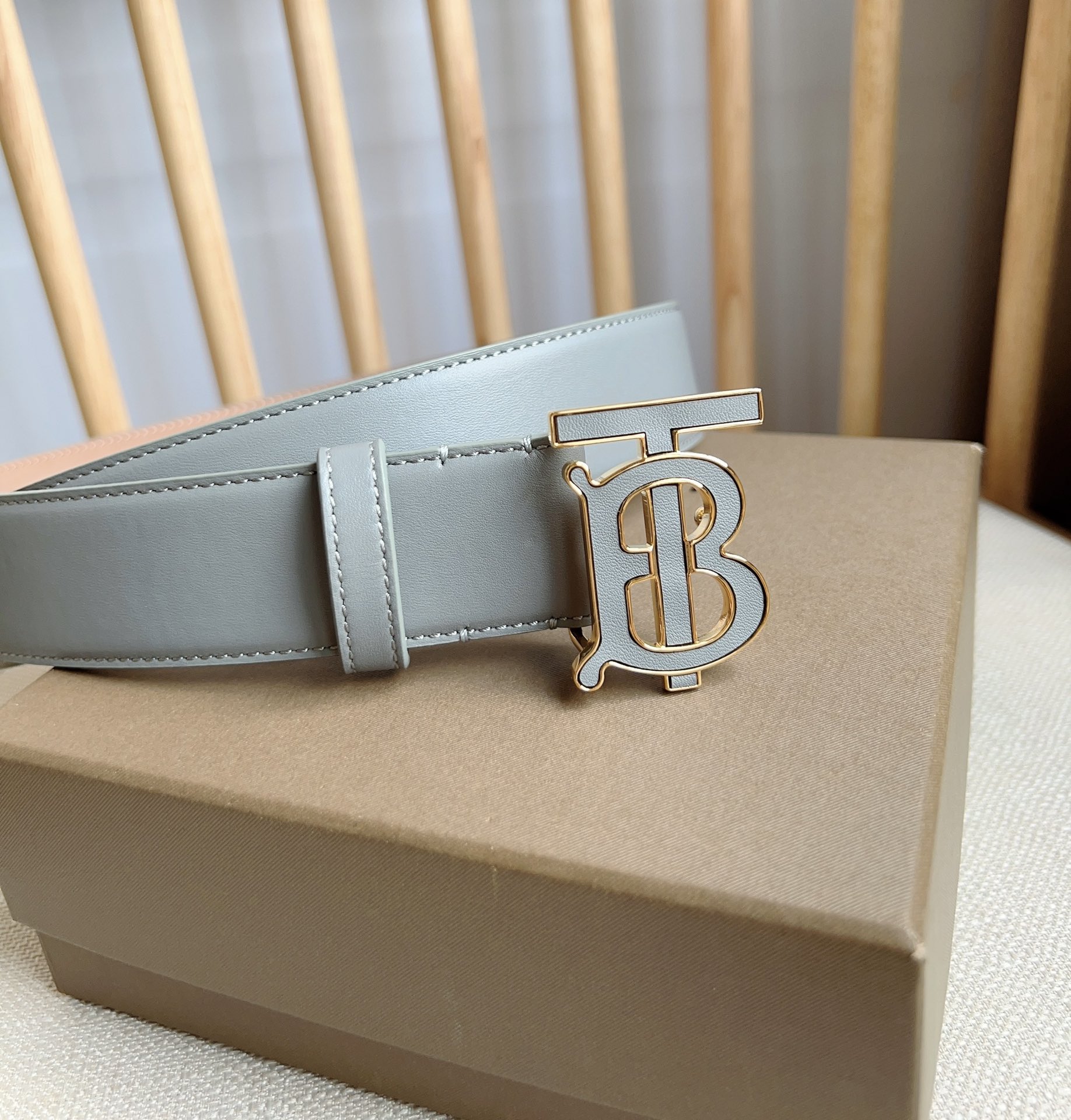 Burberry belt