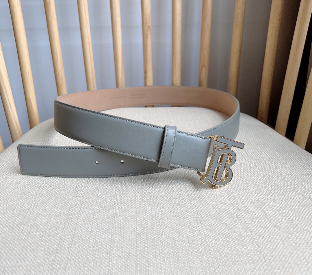 Burberry belt