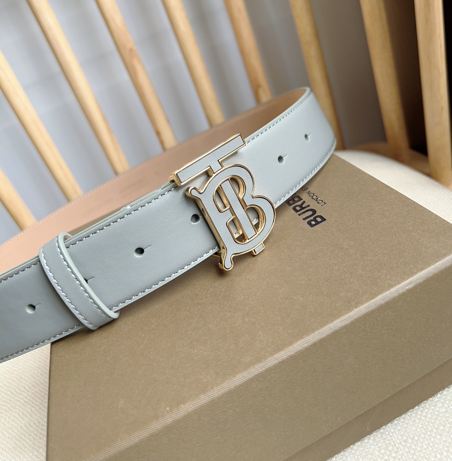 Burberry belt