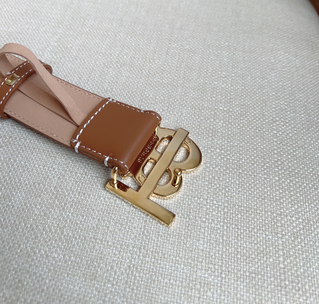 Burberry belt