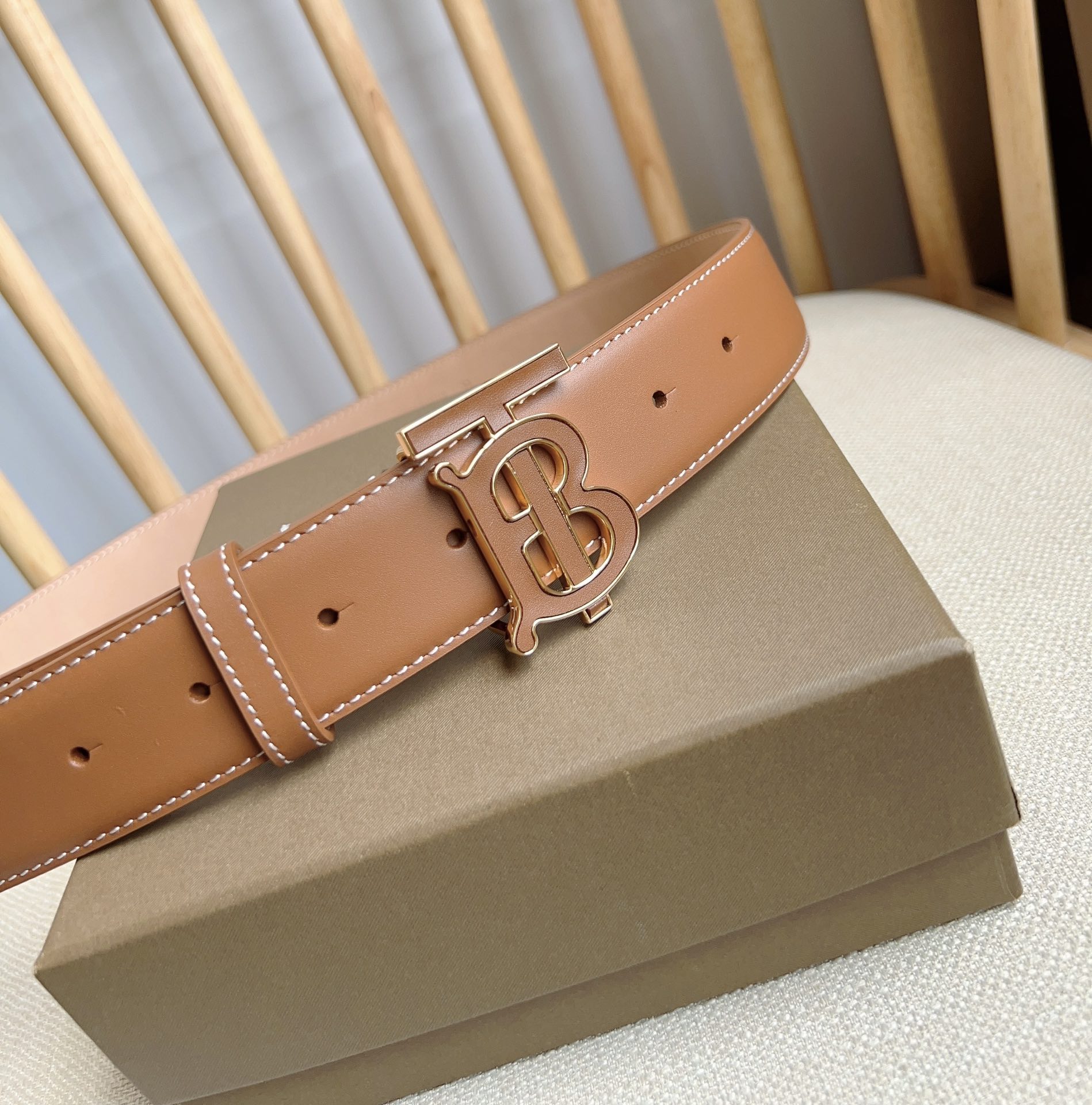 Burberry belt