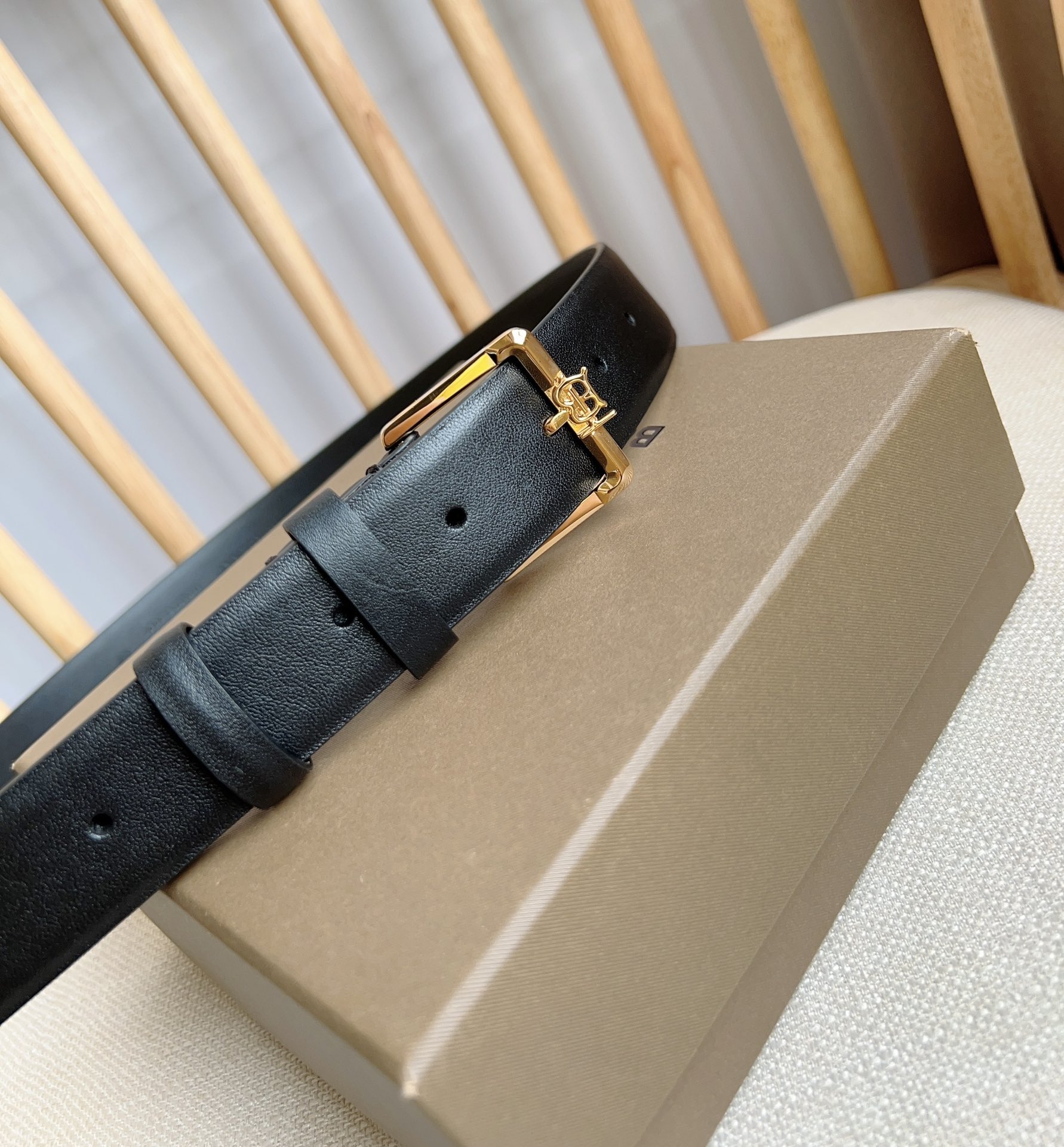 Burberry belt