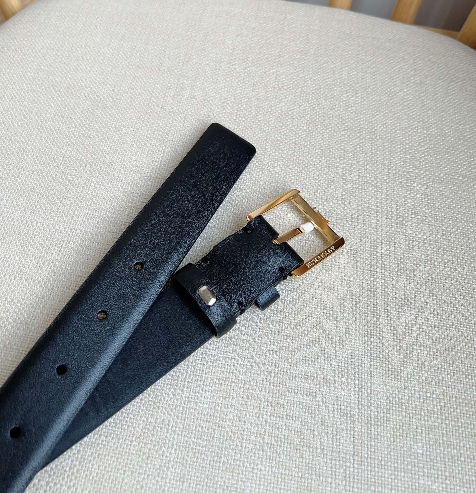 Burberry belt