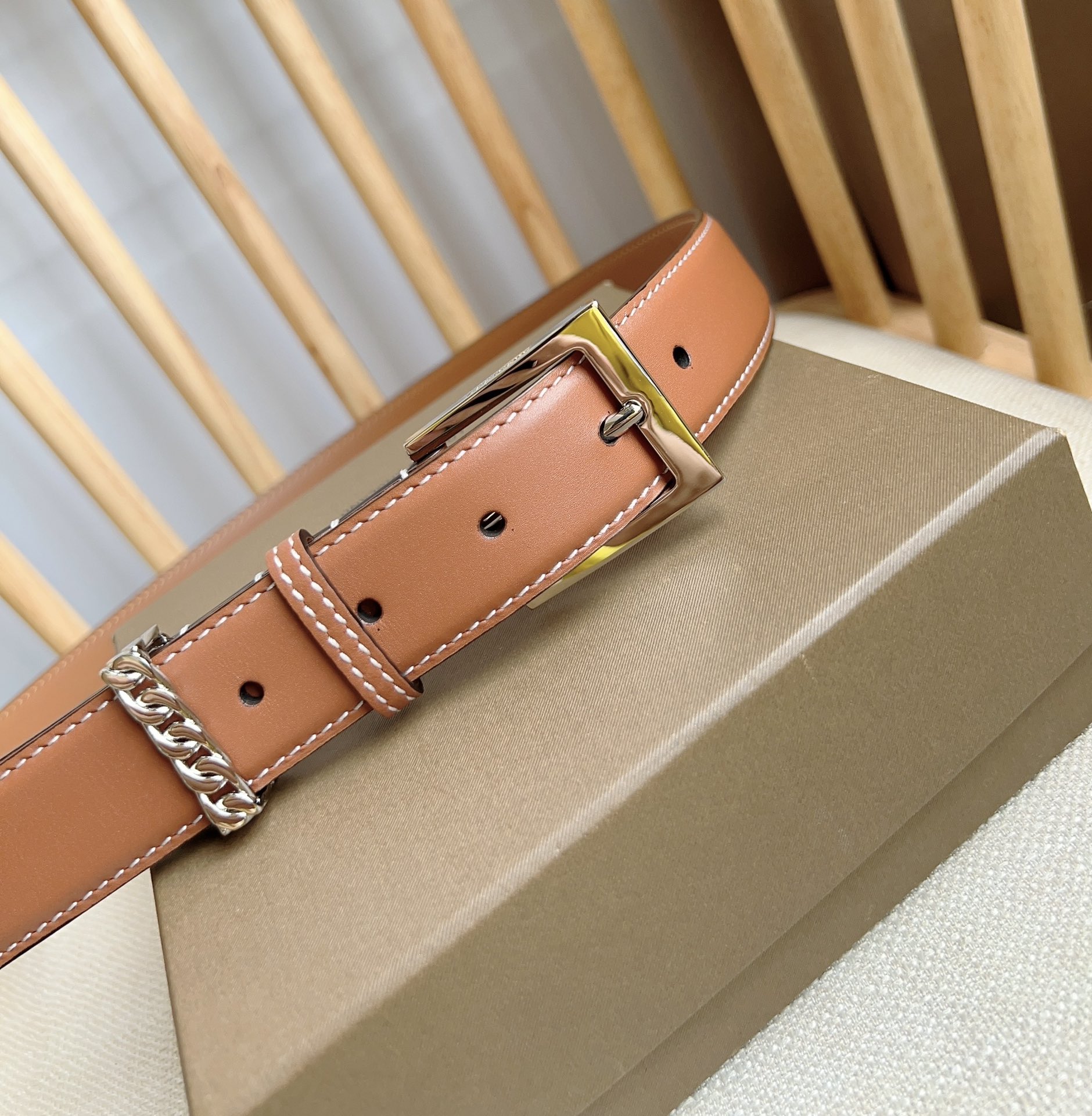 Burberry belt