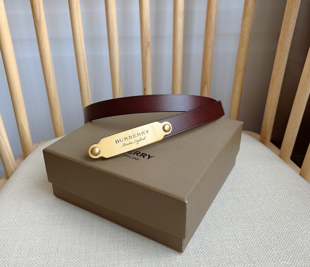 Burberry belt