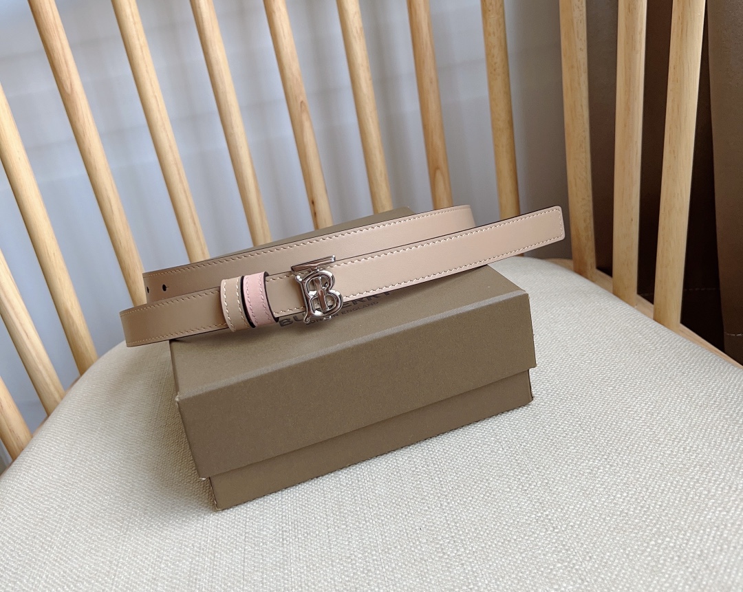 Burberry belt