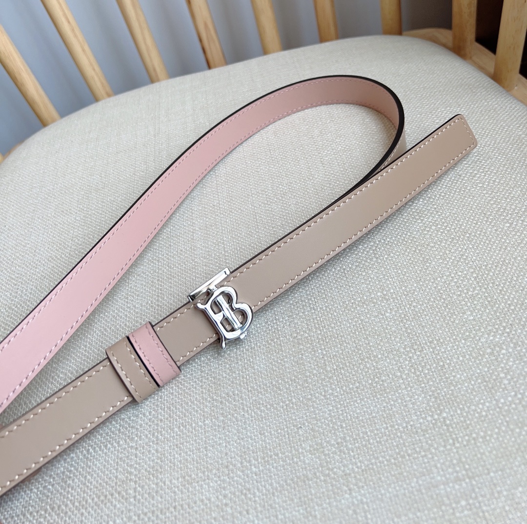 Burberry belt