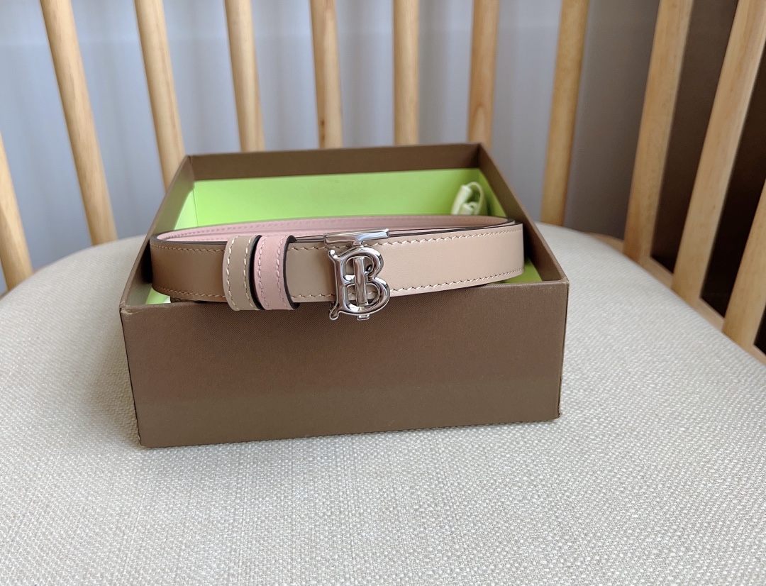 Burberry belt