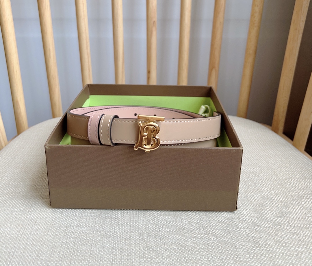 Burberry belt