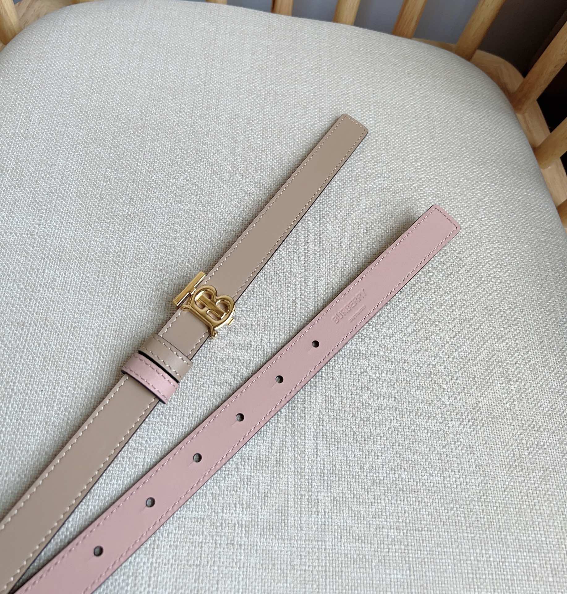 Burberry belt