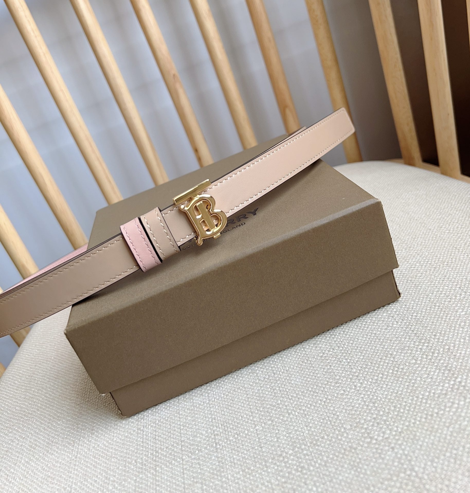 Burberry belt