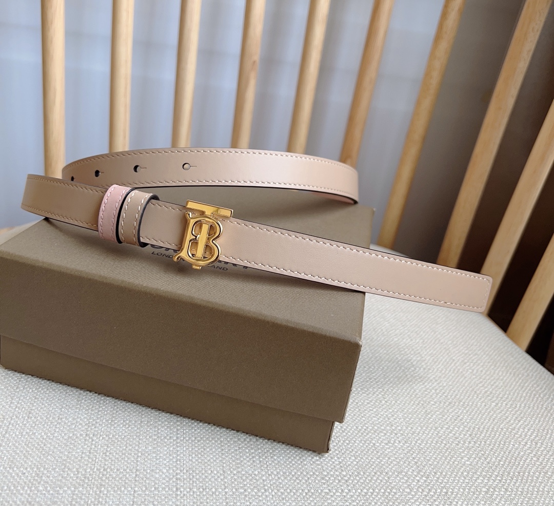 Burberry belt