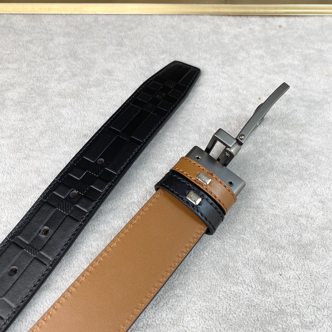 Burberry belt