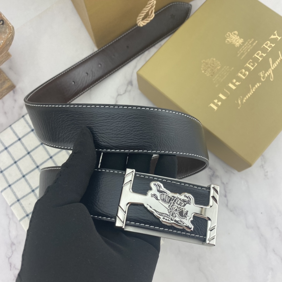Burberry belt