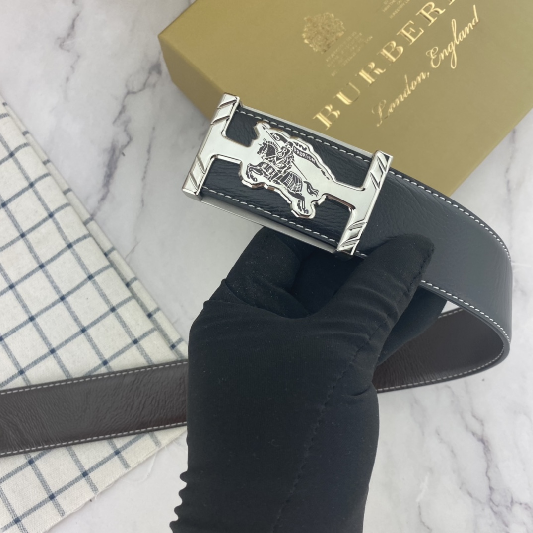 Burberry belt