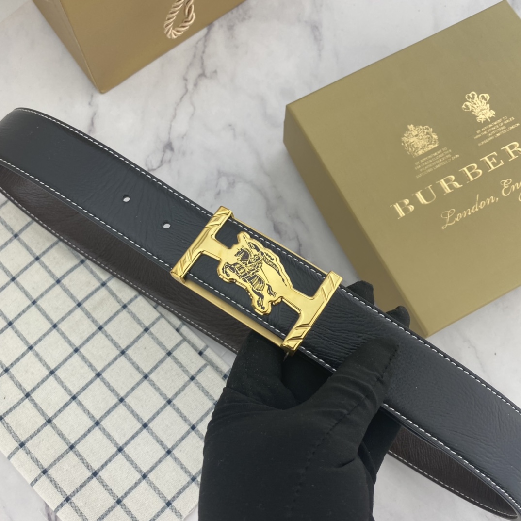 Burberry belt